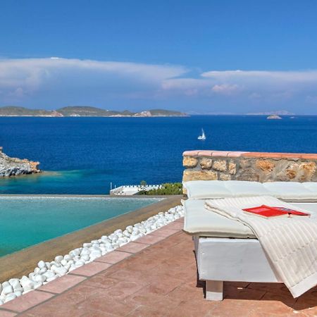 Eirini Luxury Hotel Villas Grikos Bay  ภายนอก รูปภาพ