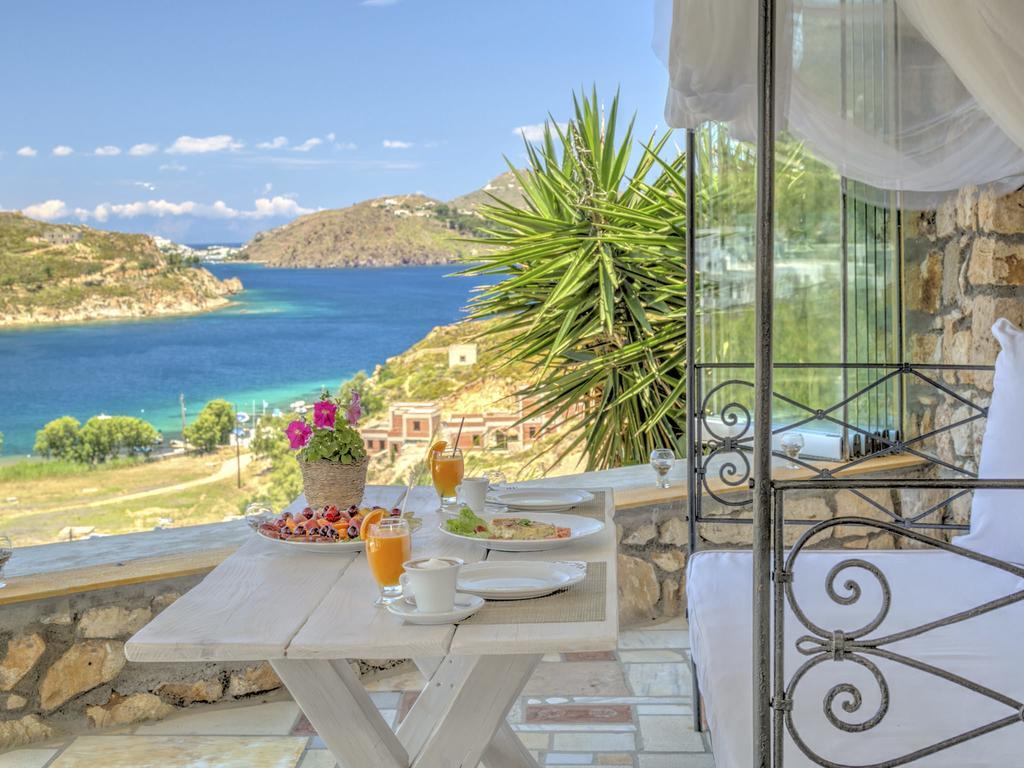 Eirini Luxury Hotel Villas Grikos Bay  ภายนอก รูปภาพ