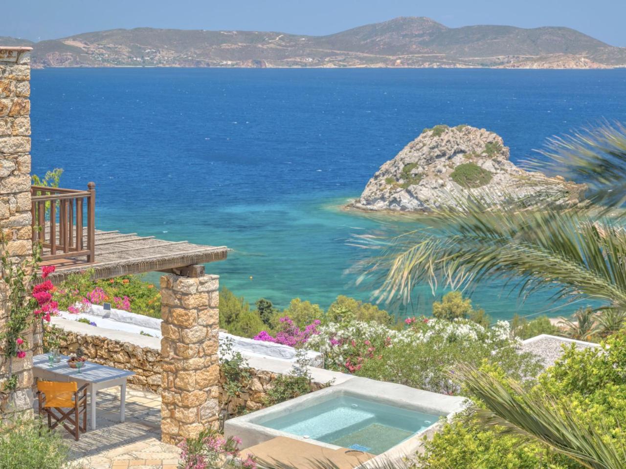 Eirini Luxury Hotel Villas Grikos Bay  ภายนอก รูปภาพ