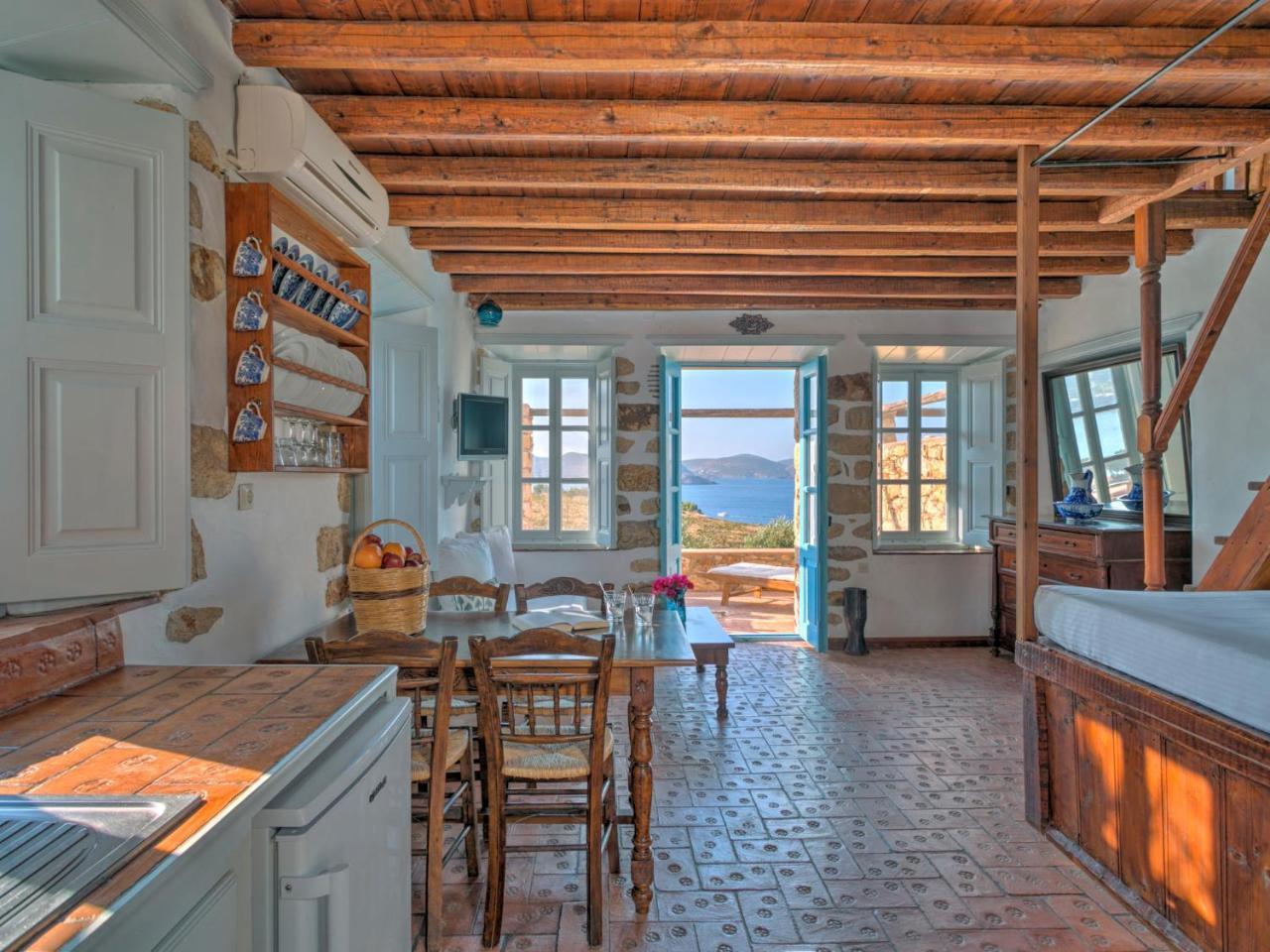 Eirini Luxury Hotel Villas Grikos Bay  ภายนอก รูปภาพ