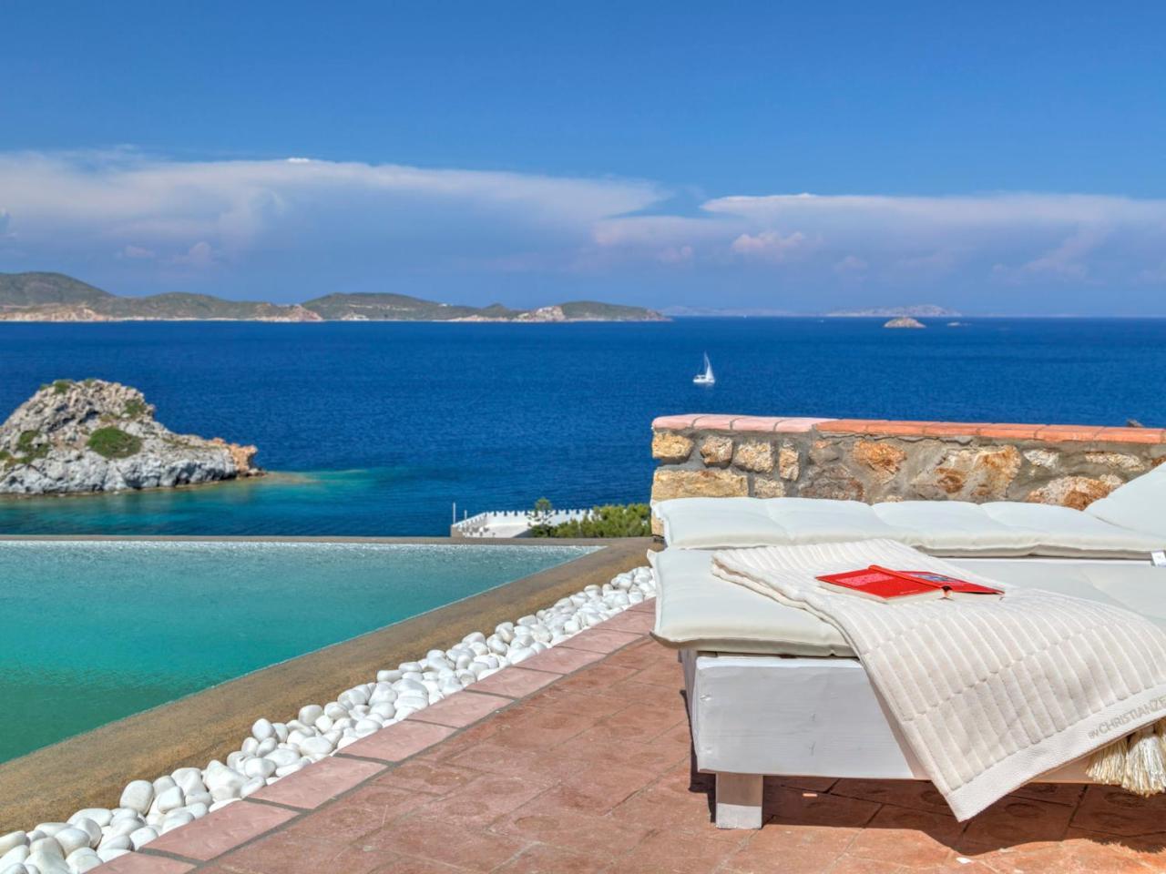 Eirini Luxury Hotel Villas Grikos Bay  ภายนอก รูปภาพ
